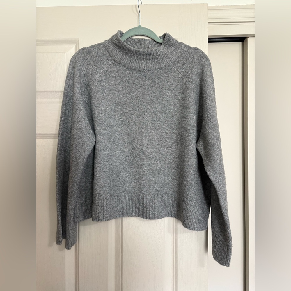 Women’s cropped mock neck sweater